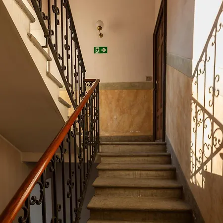 Apartment Mansarde Belvedere Duomo Milan