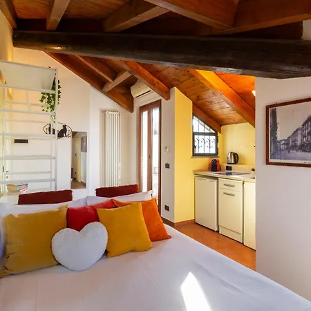 Mansarde Belvedere Duomo Apartment *