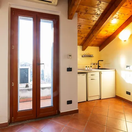 Apartment Mansarde Belvedere Duomo *