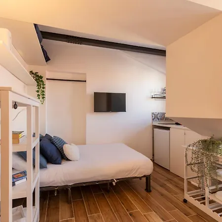 Apartment Mansarde Belvedere Duomo *